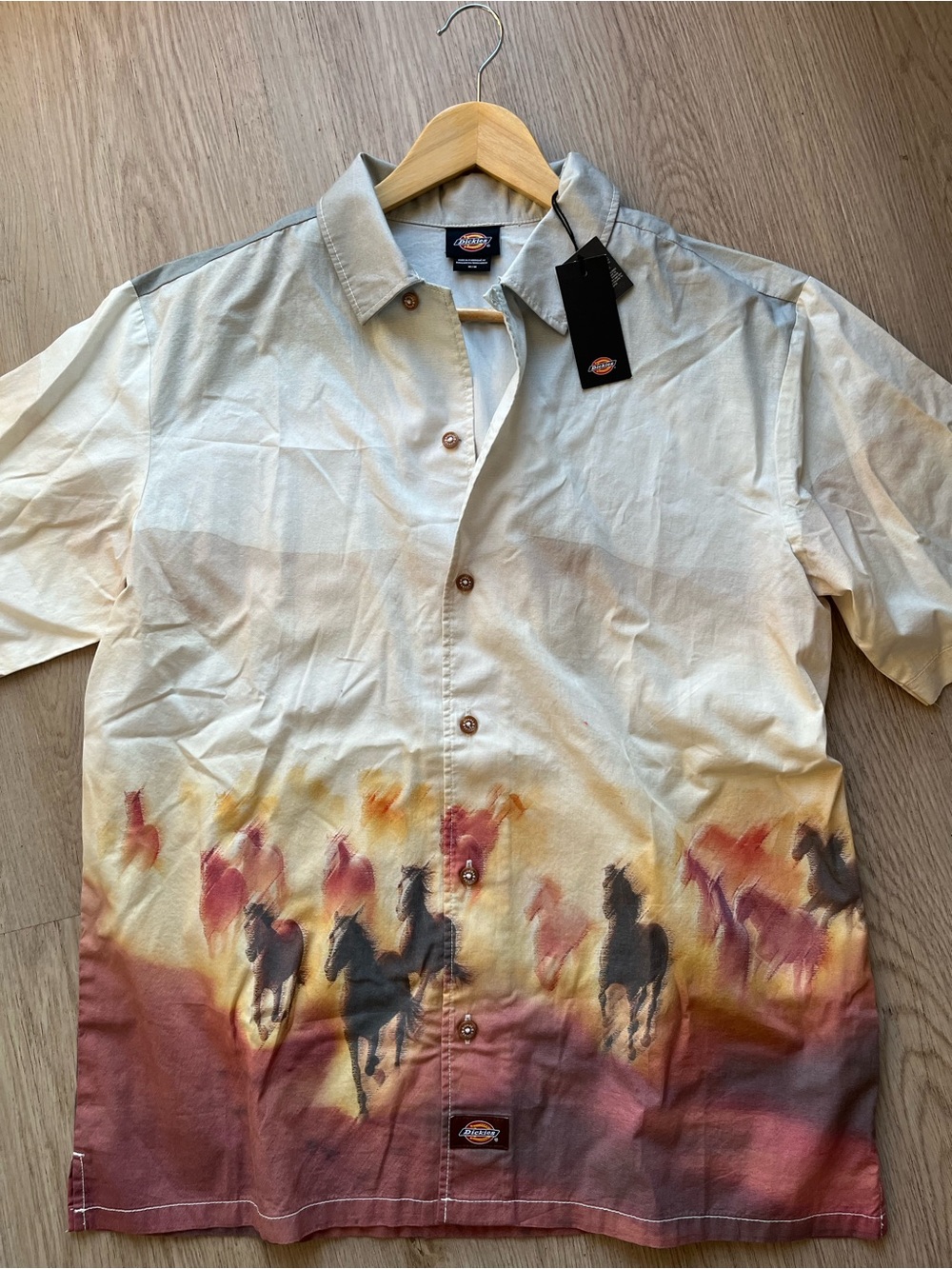 Dickies Men’s Short-Sleeve Camp Beach Button Down Shirt  Size M